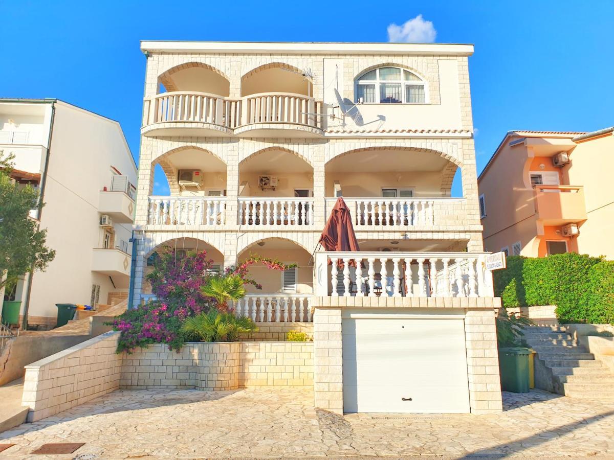 Betanovalja Apartment Ngoại thất bức ảnh